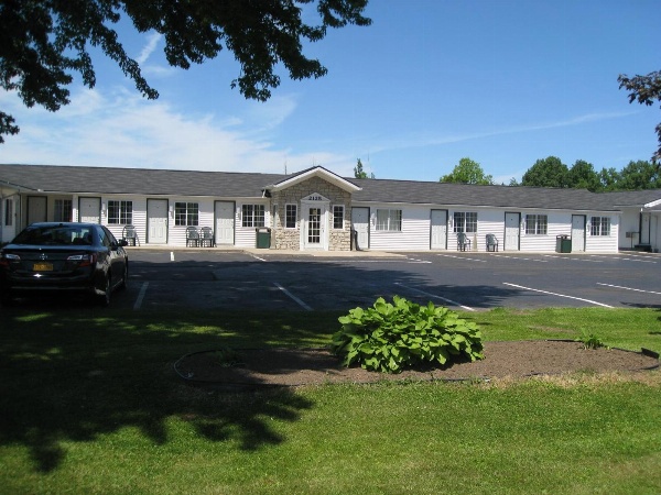 Relax Inn image 1