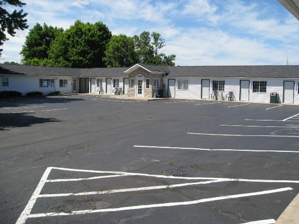 Relax Inn image 9